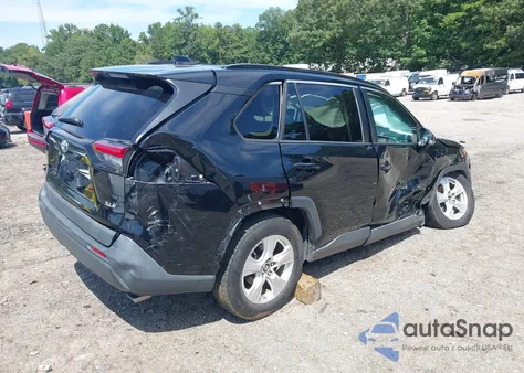2019 Toyota Rav4 Xle from USA, damaged, VIN 2T3W1RFV5KC015155